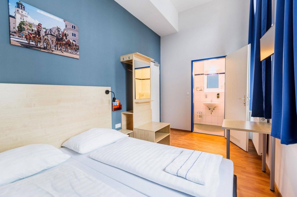 Фото A&o Salzburg Hauptbahnhof