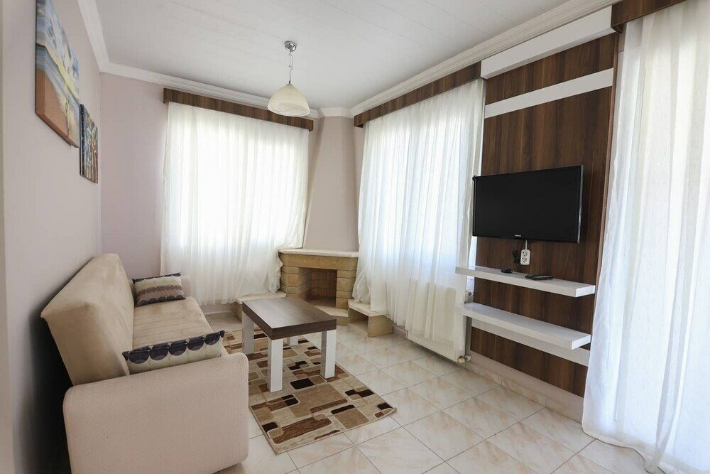 Icmeler Havuzlu Villa, günlük kiralık konutlar, Türkiye, Muğla