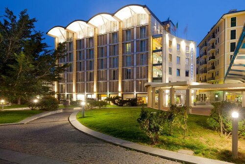 Гостиница Hotel Rossini Al Teatro в Империи