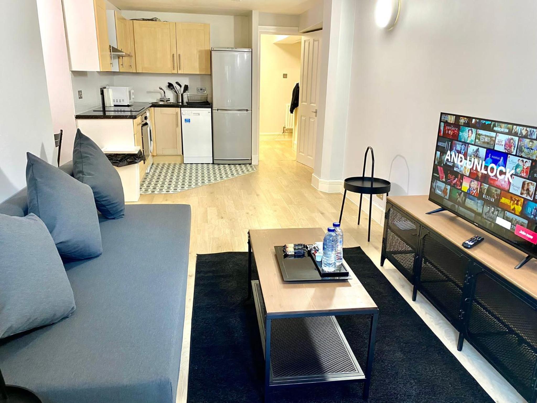 Фото Westciti Caroco Aparthotel