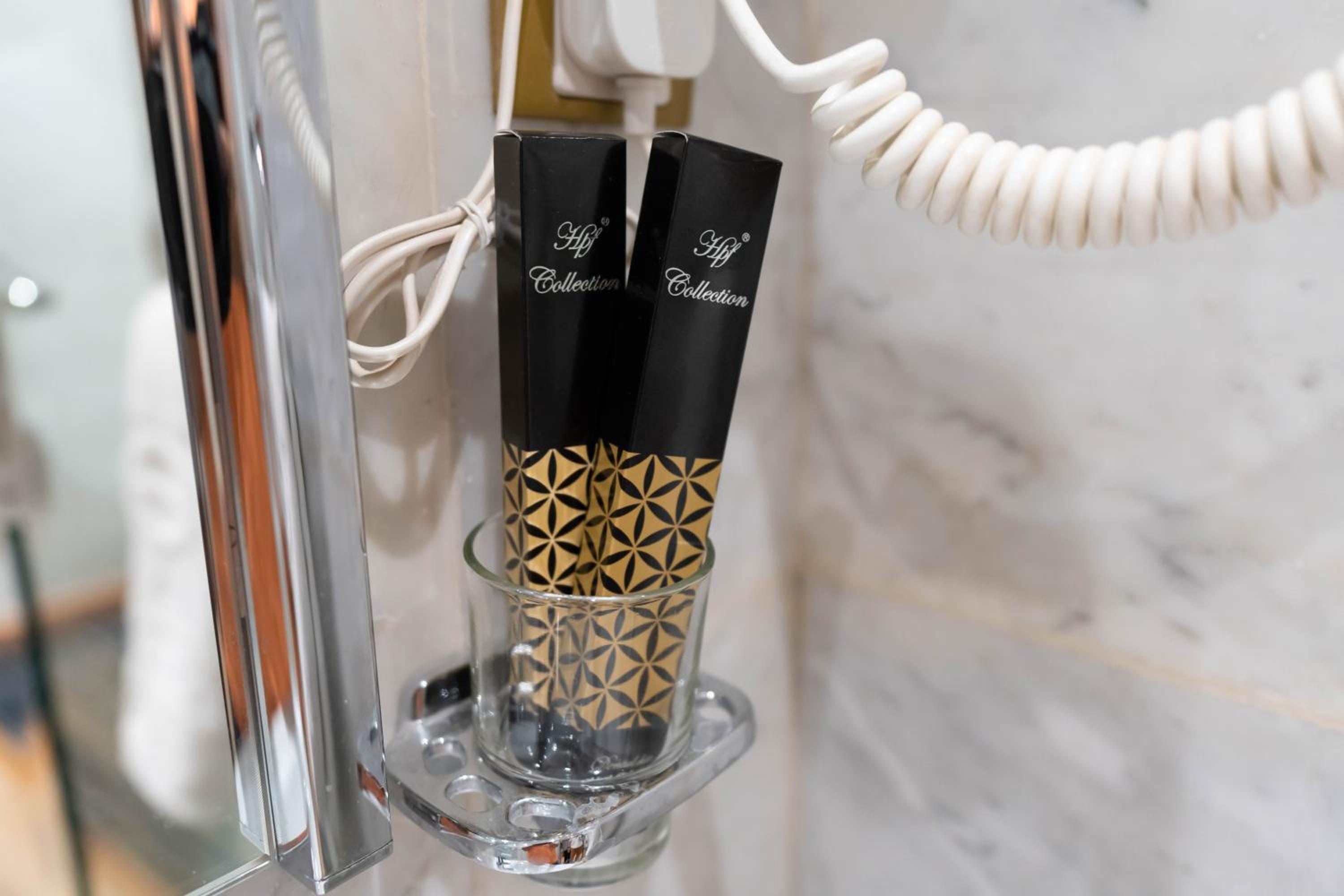 Фото Platinum Alkhamseen