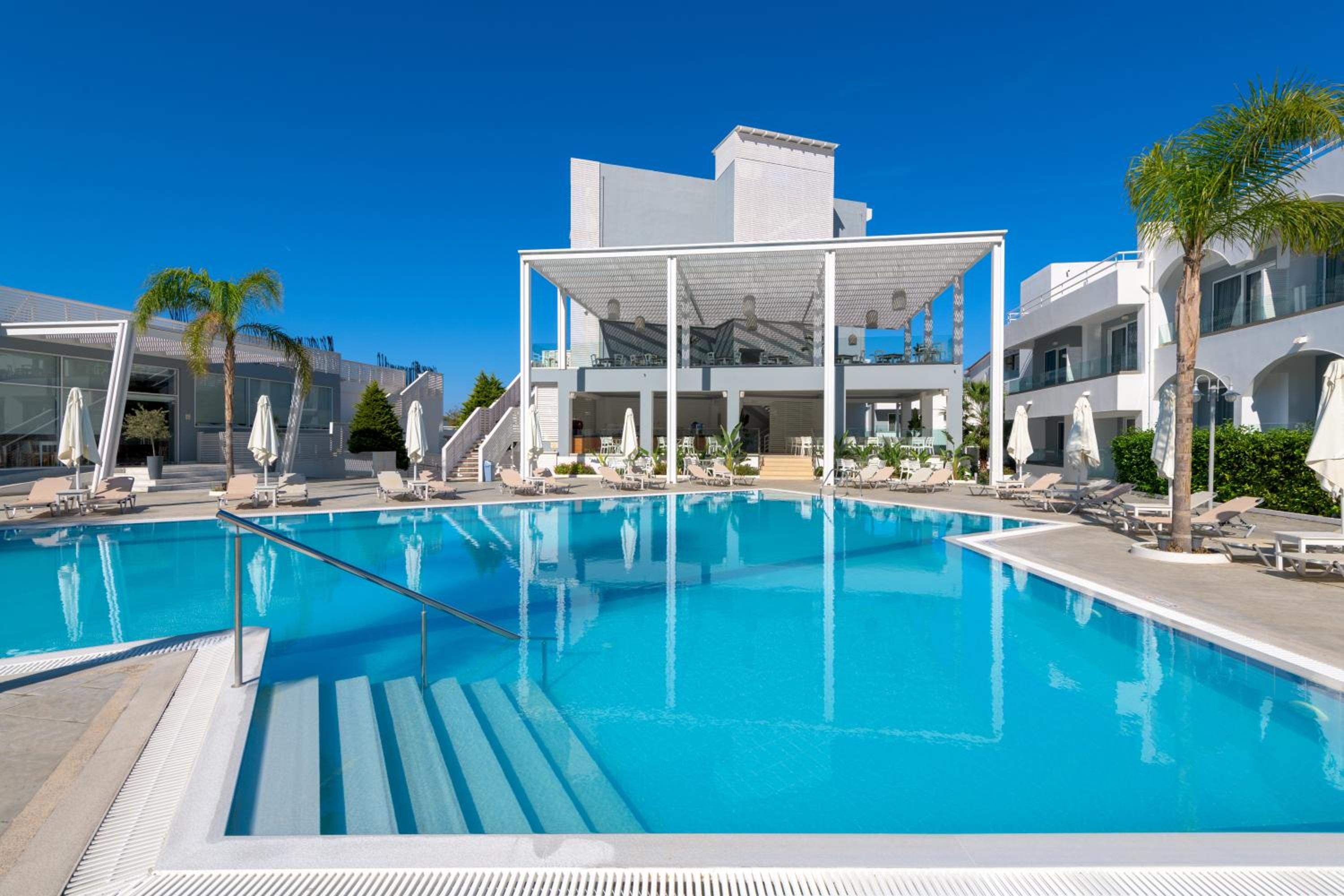 Фото Oceanis Park Hotel