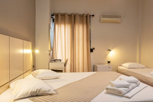 Гостиница Plaza Hotel в Лутраки