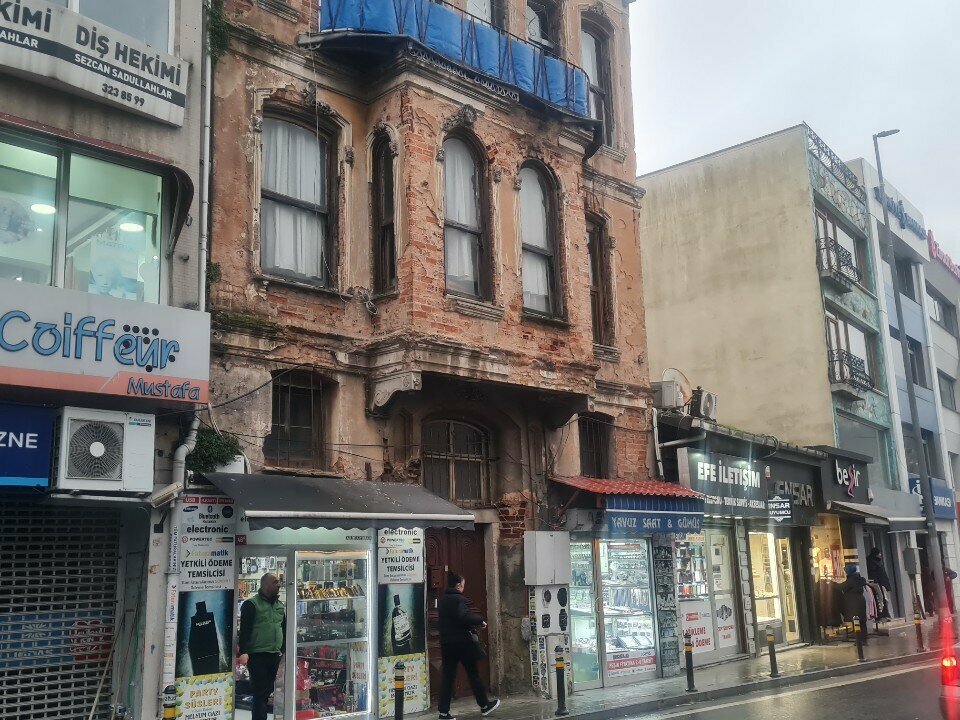 Items for mobile phones Türk Telekom, Istanbul, photo