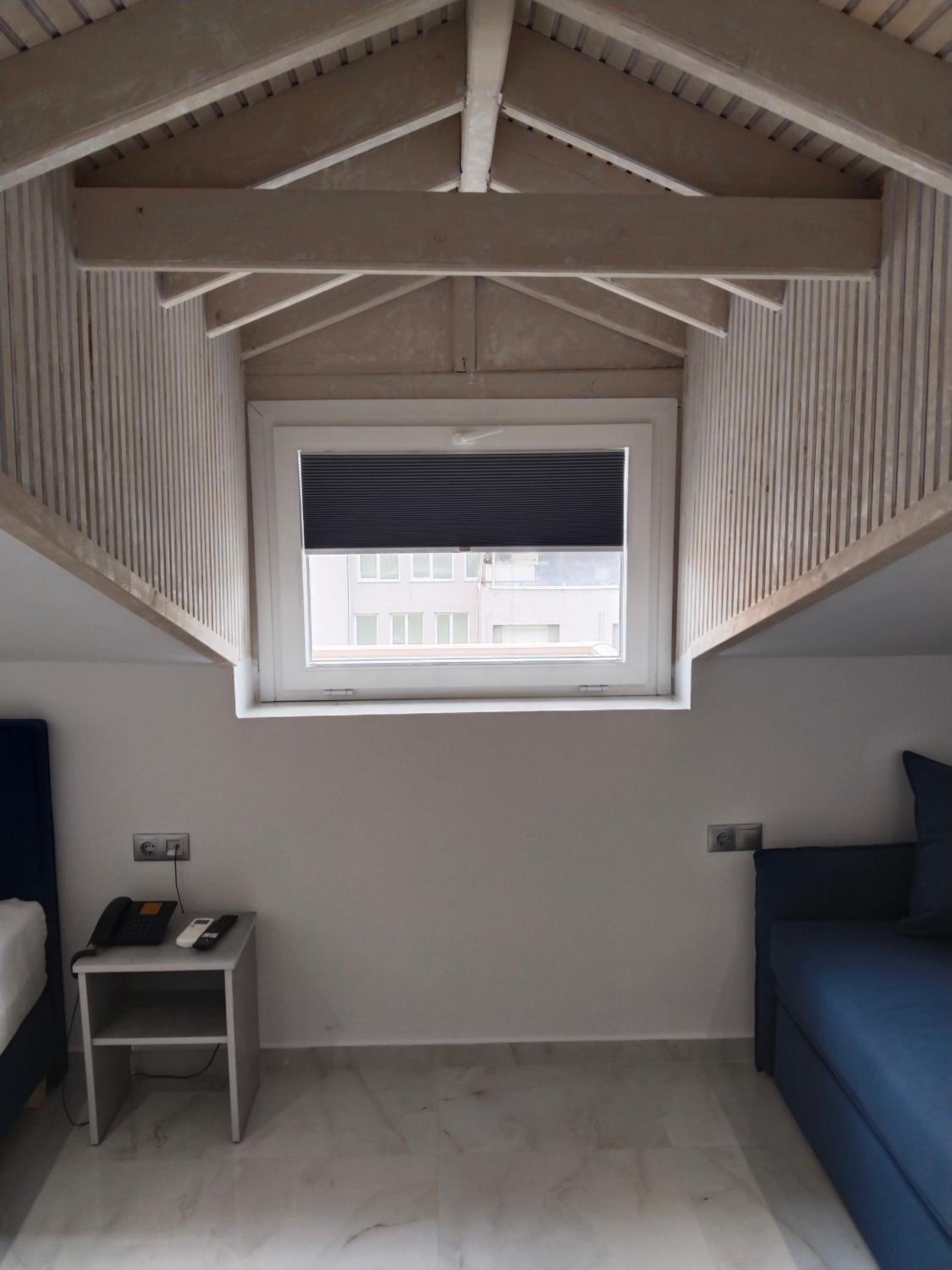 Фото Hotel Almira