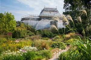 Botanical garden (Professora Popova Street, 2) ، منتزه