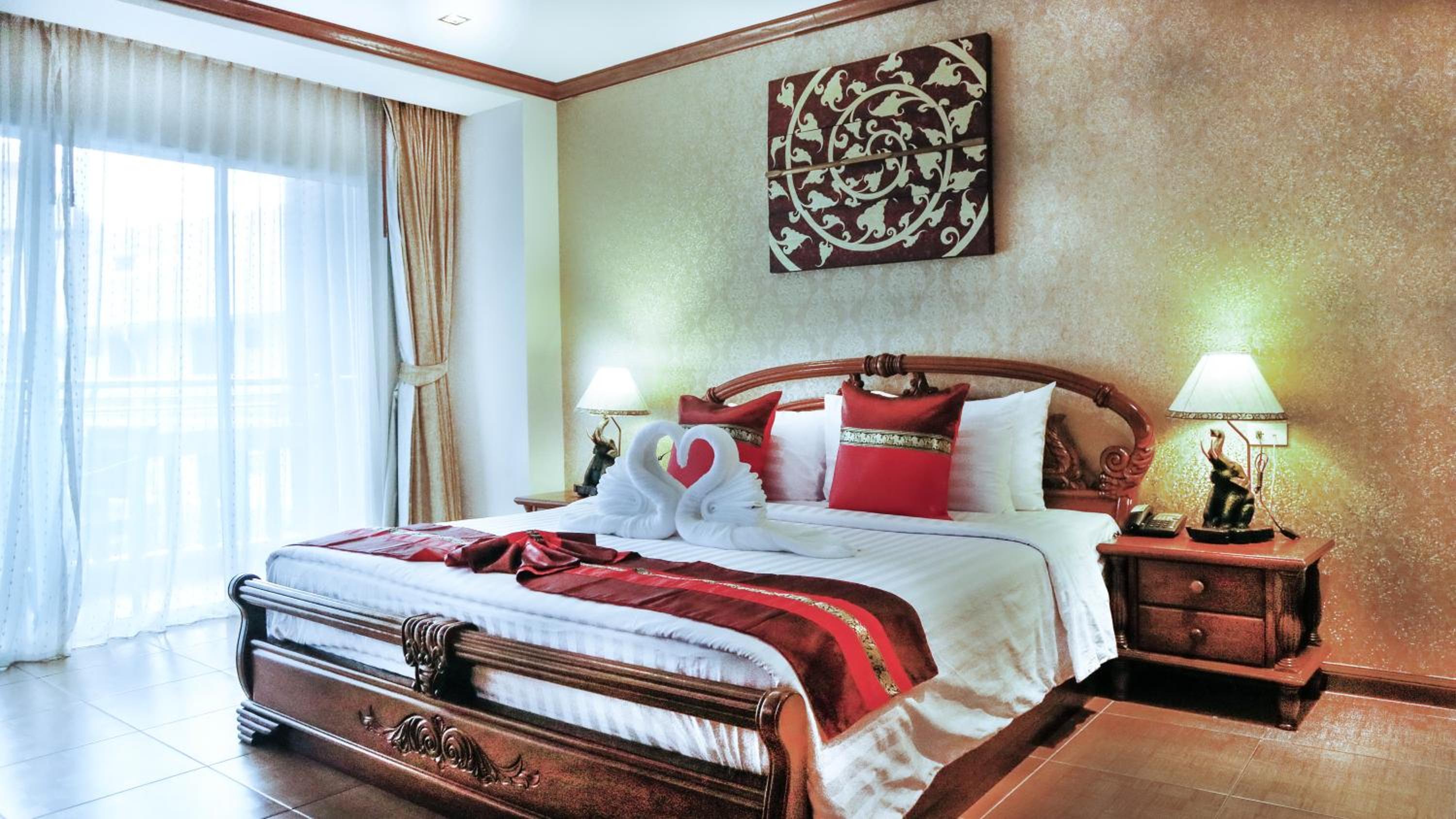 Фото Aiyaree Place Resort