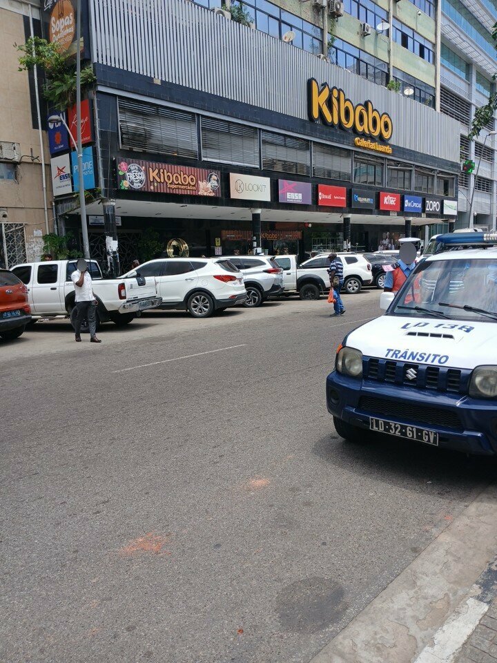 Shopping mall Kibabo, Loanda, photo