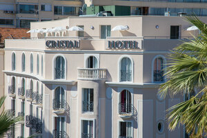 отель Crystal Hotel & Spa