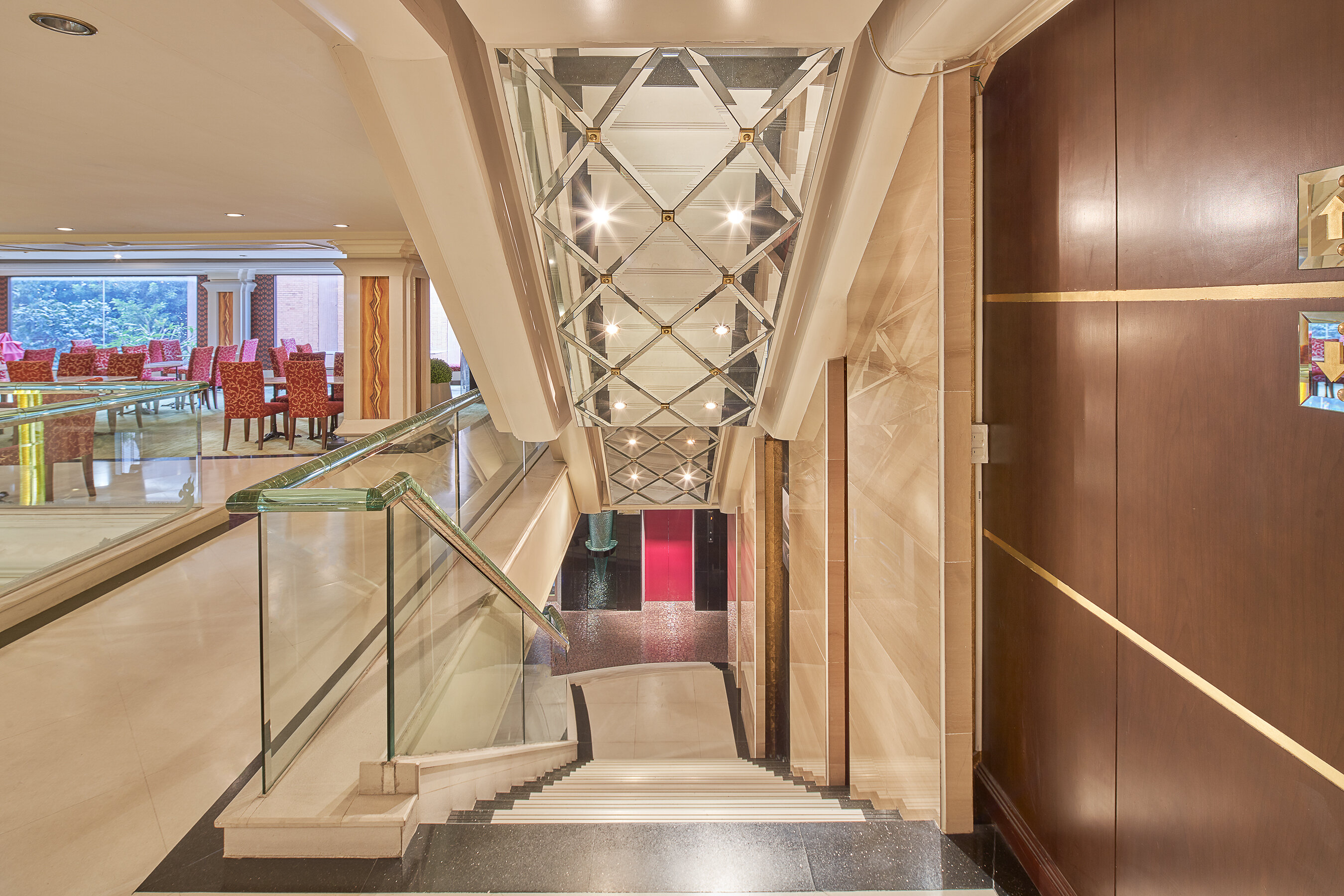 Фото Floral Hotel · Dolphin Circle Pattaya