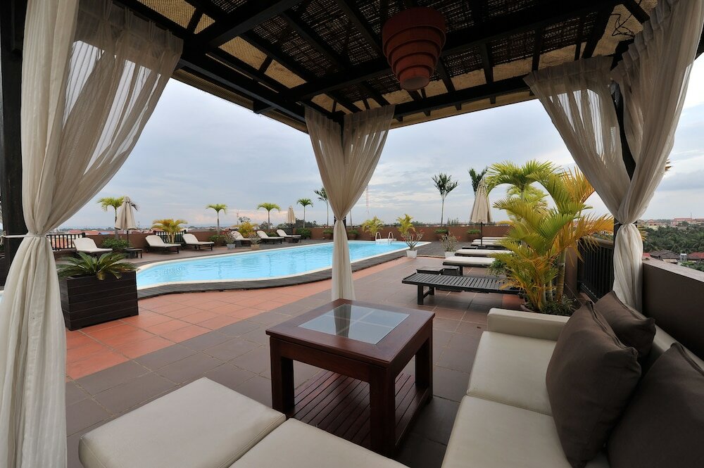 Фото City River Hotel