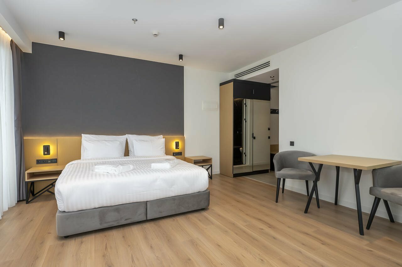 Фото The Grandeur Hotel