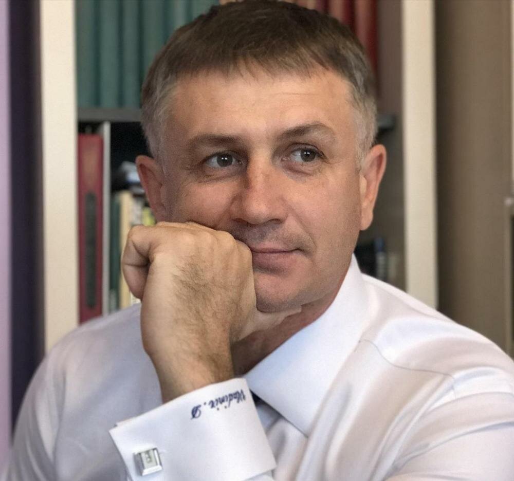 محامي Advocat Vladimir Dotsenko ، ، صورة