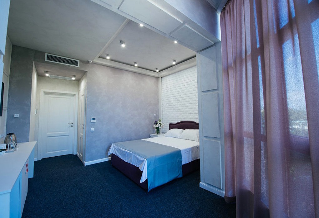 Фото ПетрОтель