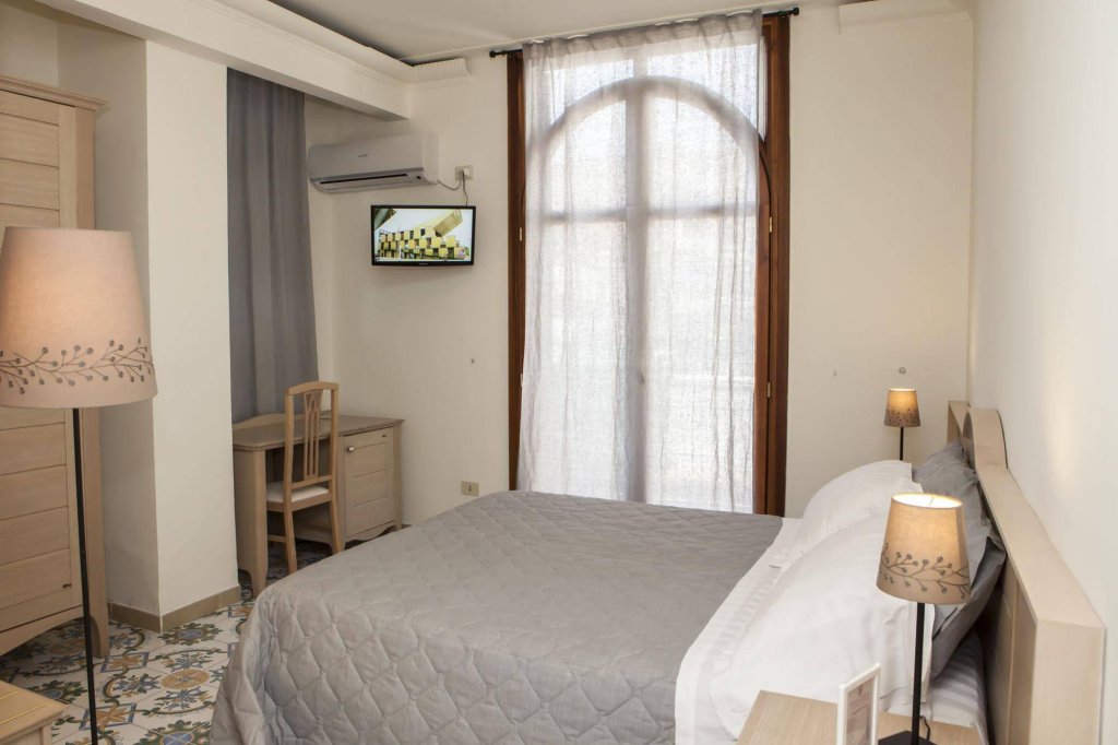 Фото Hotel Herculaneum