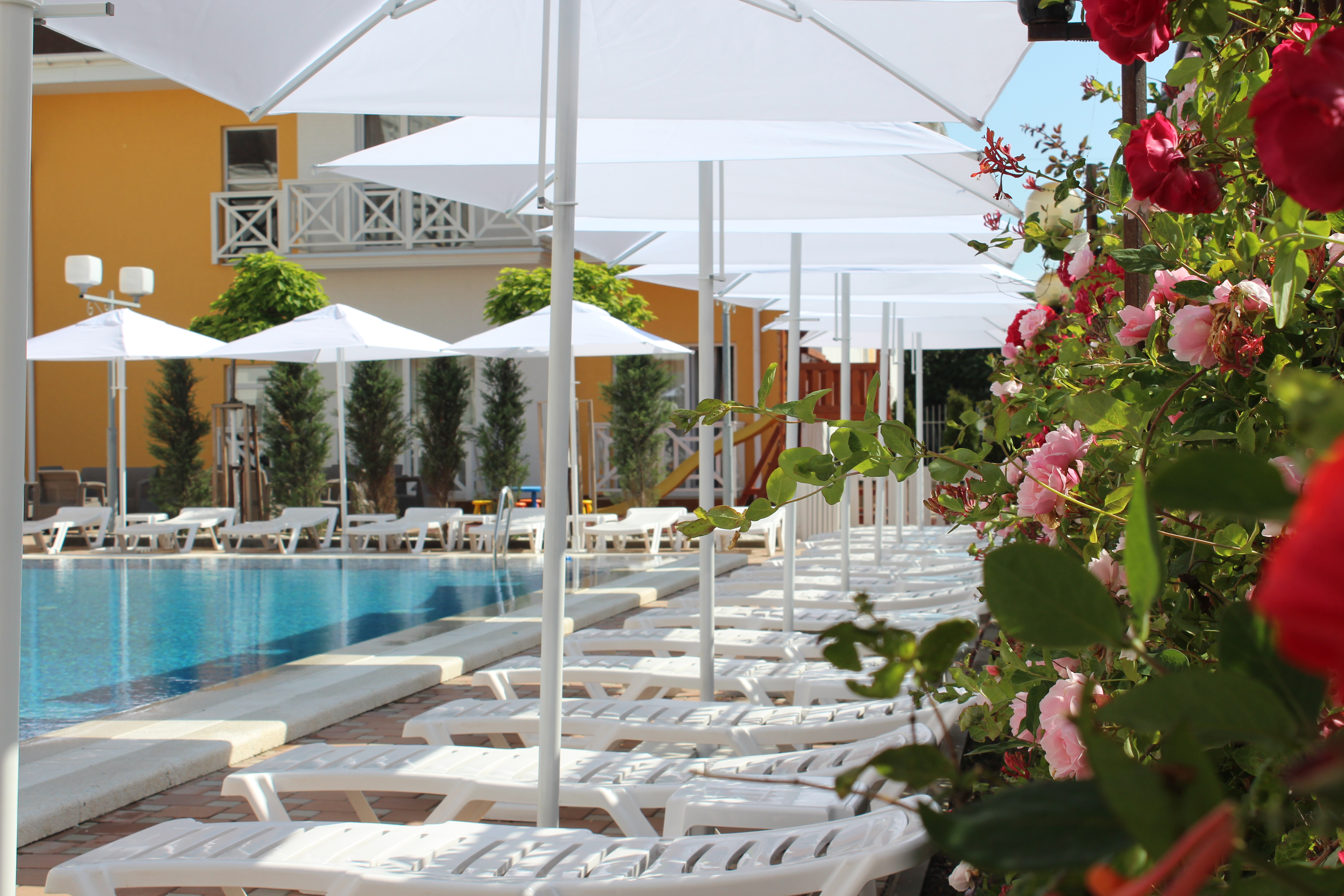 Фото отеля 2