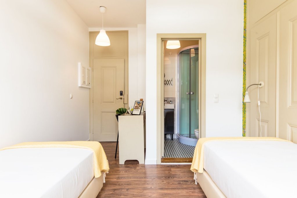 Фото The Indy House - Rooms and Apartments