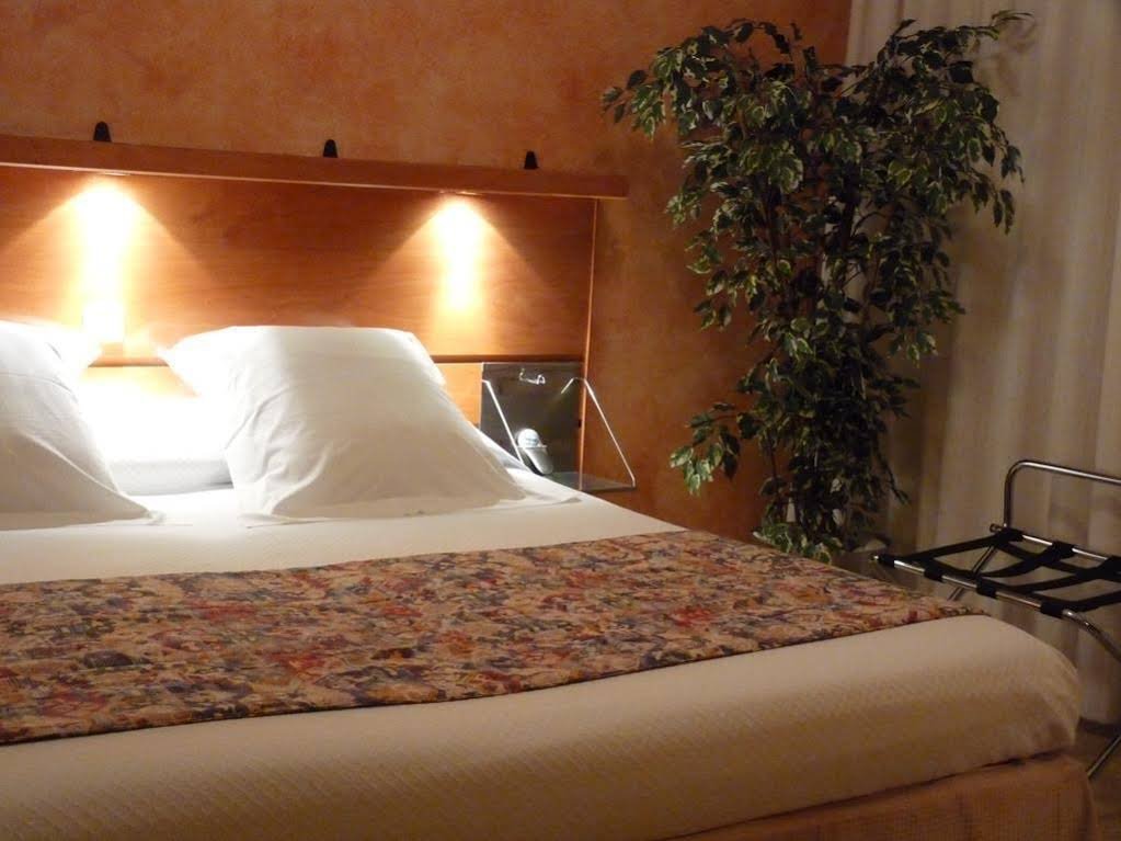 Фото Hotel Ribes Roges