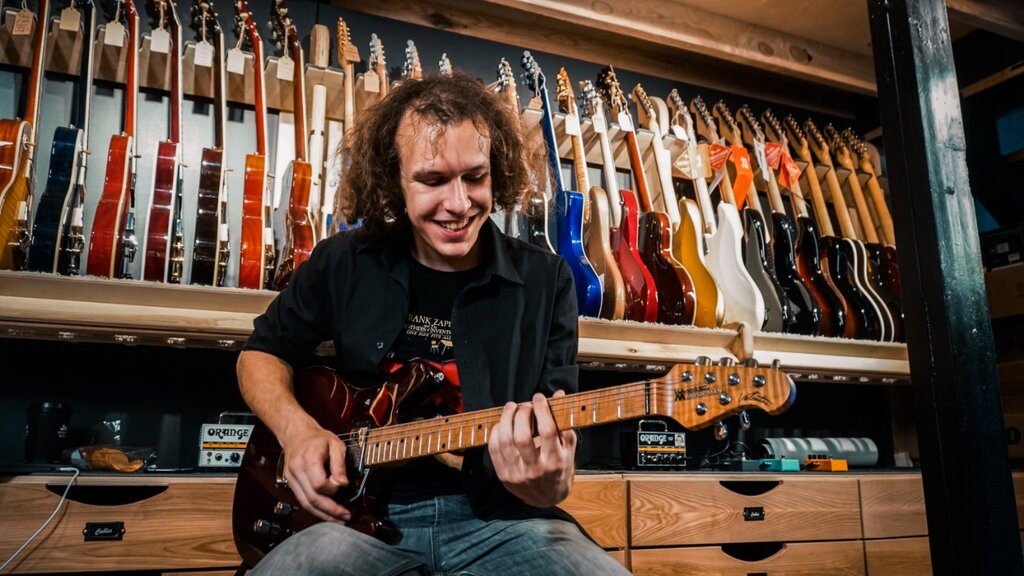 Music store Guitar club, Moscow, photo