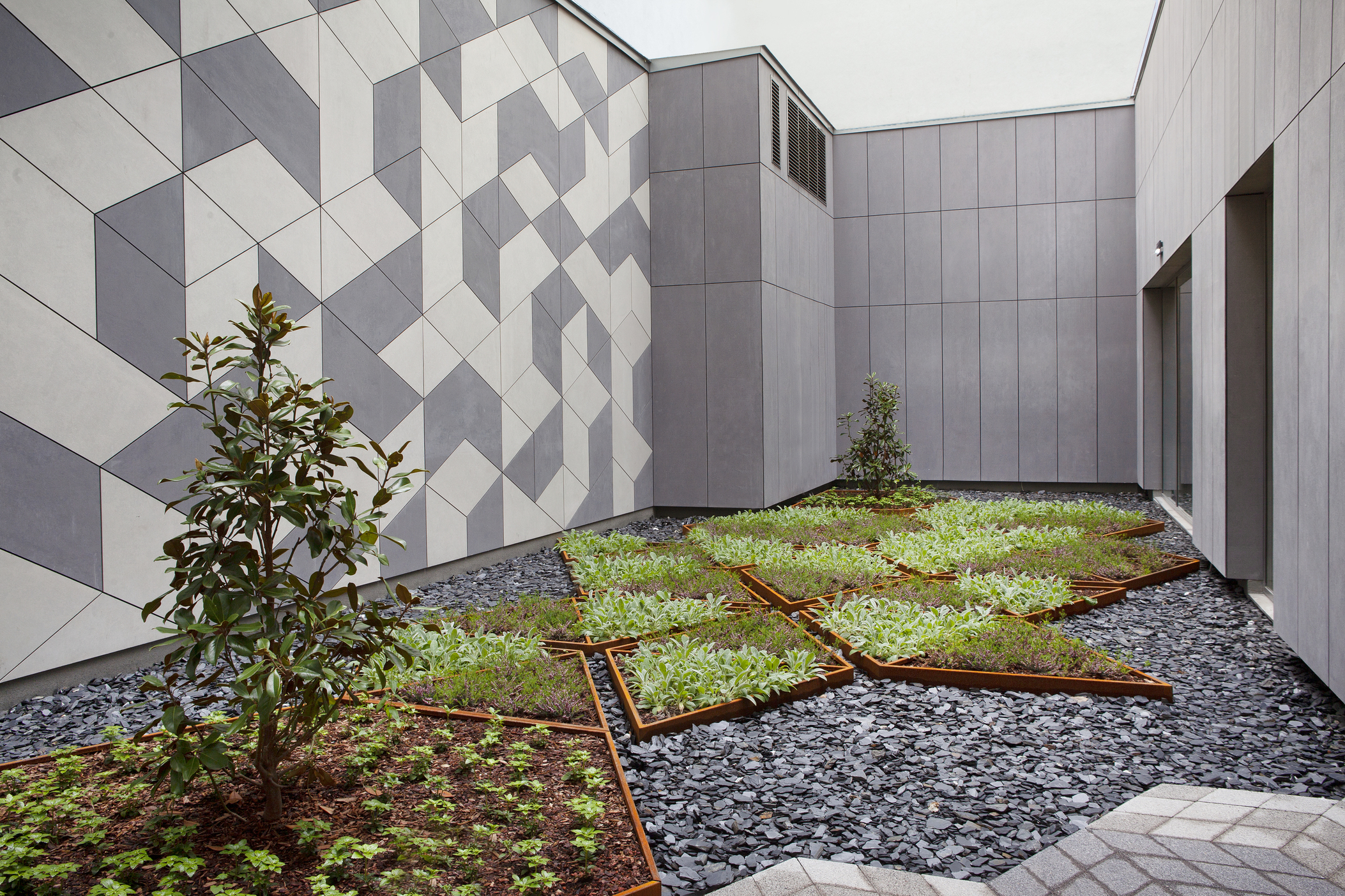 Фото Hilton Garden Inn Budapest City Centre