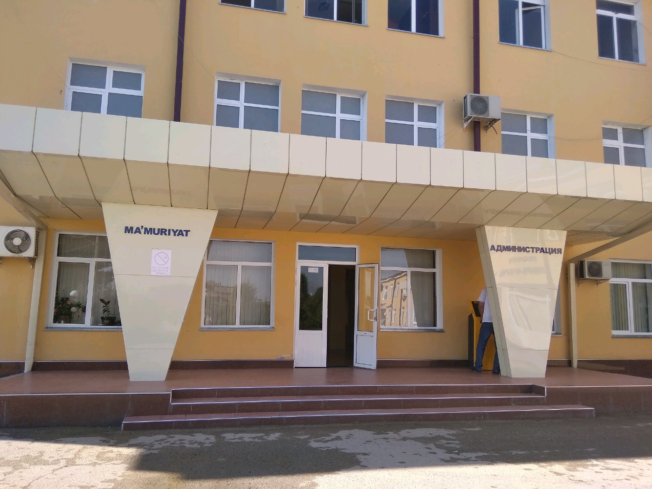 Biseksual juftliklar videoda bir birlarini sikish