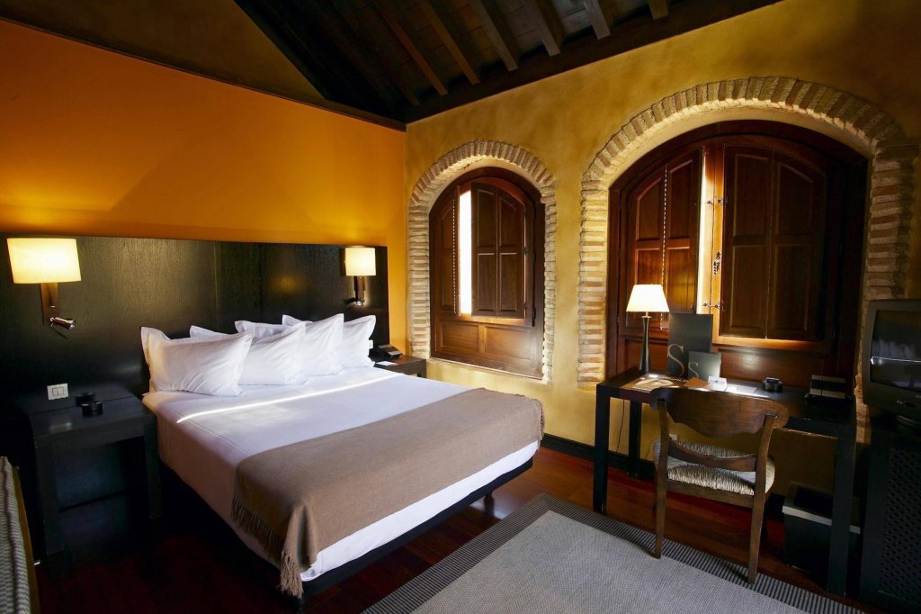 Фото Hotel Palacio de Santa Paula, Autograph Collection