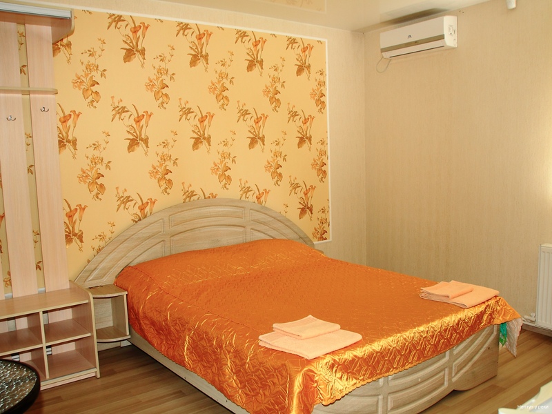 Фото Нептун у реки