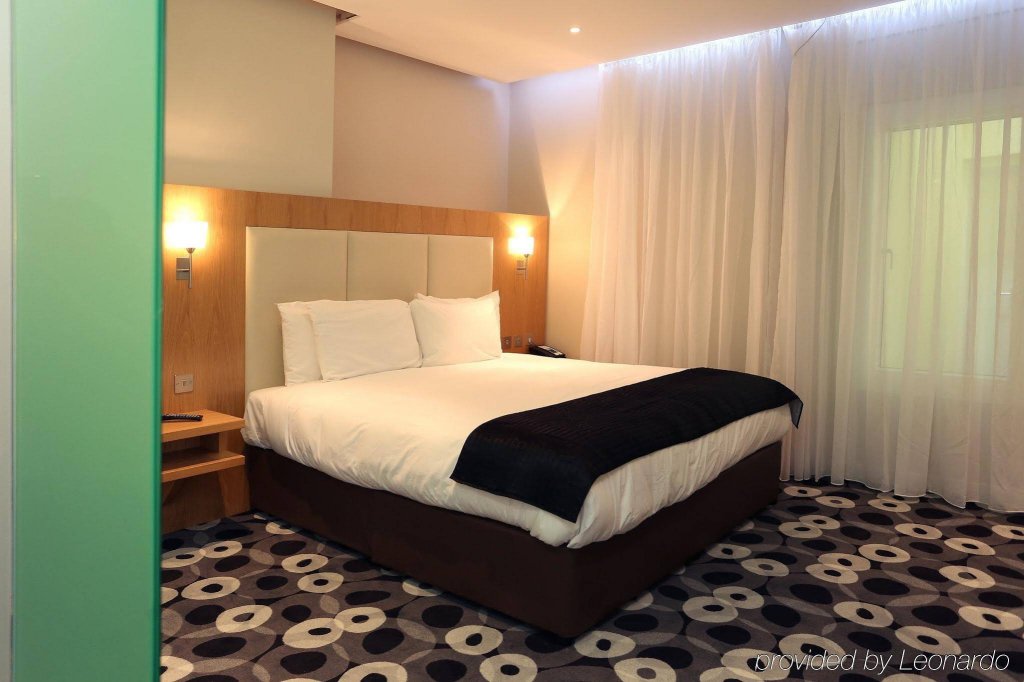 Фото Holiday Inn Sittingbourne, an Ihg Hotel