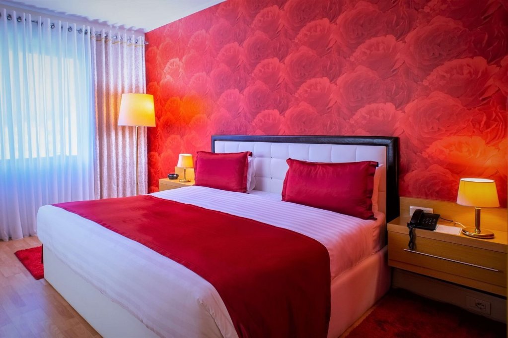 Фото Tirana International Hotel