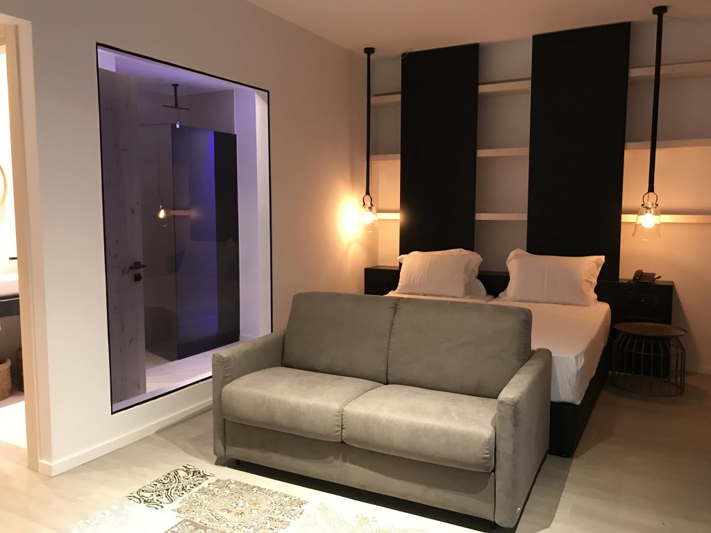 Фото 38904258497