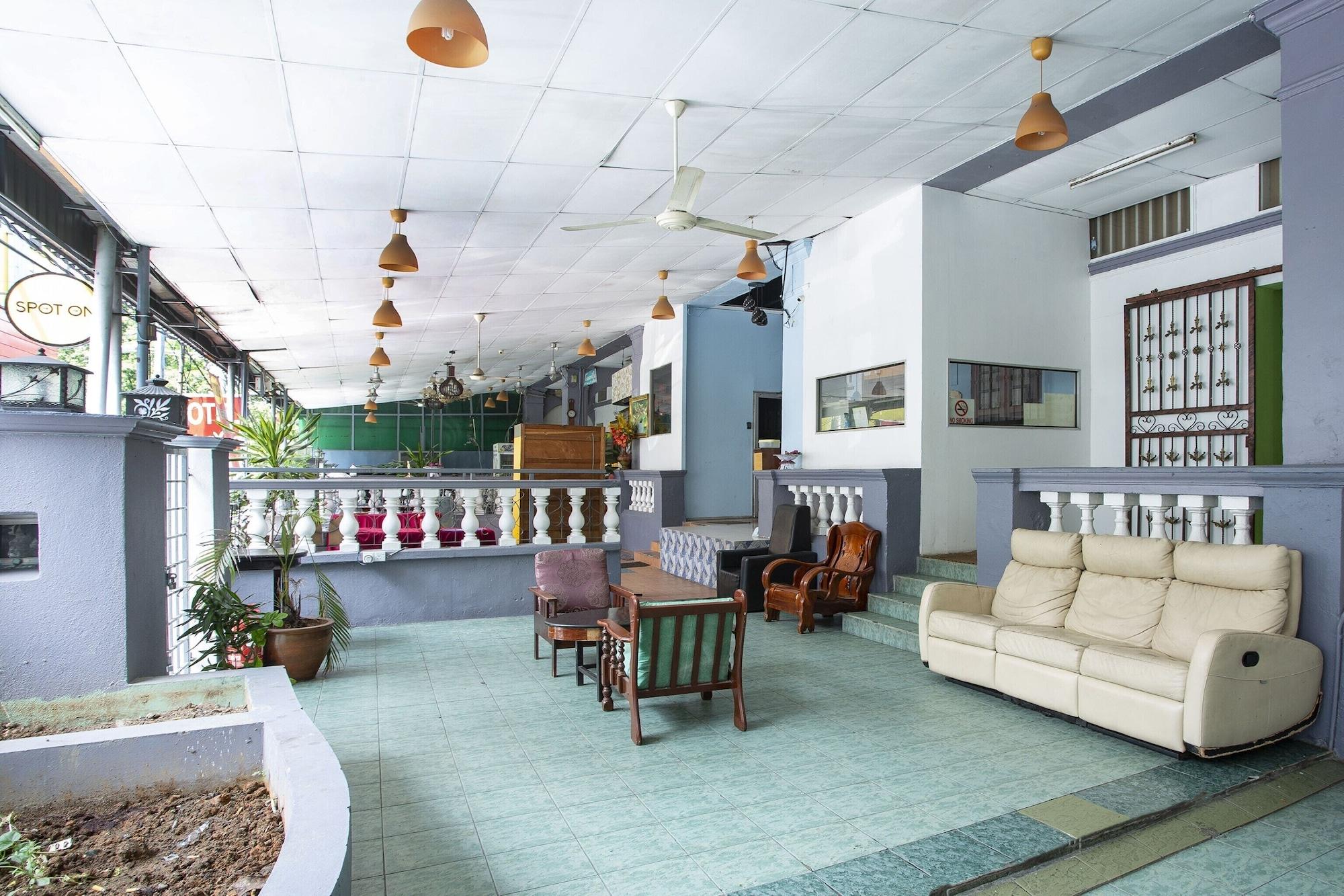 Фото отеля 2