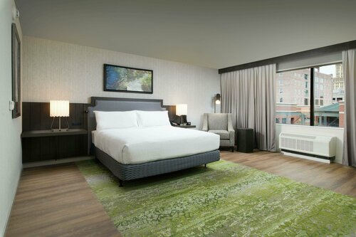 Гостиница Hilton Garden Inn Memphis Downtown Beale Street в Мемфисе
