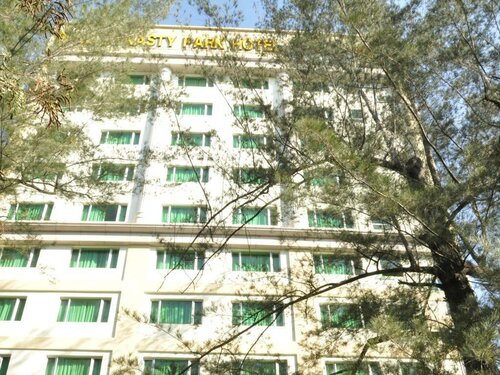 Гостиница Tang Dynasty Park Hotel