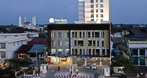 Гостиница Maestro Hotel Kota Baru