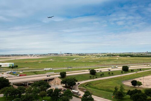 Гостиница Dallas/Fort Worth Airport Marriott в Грейпвайне