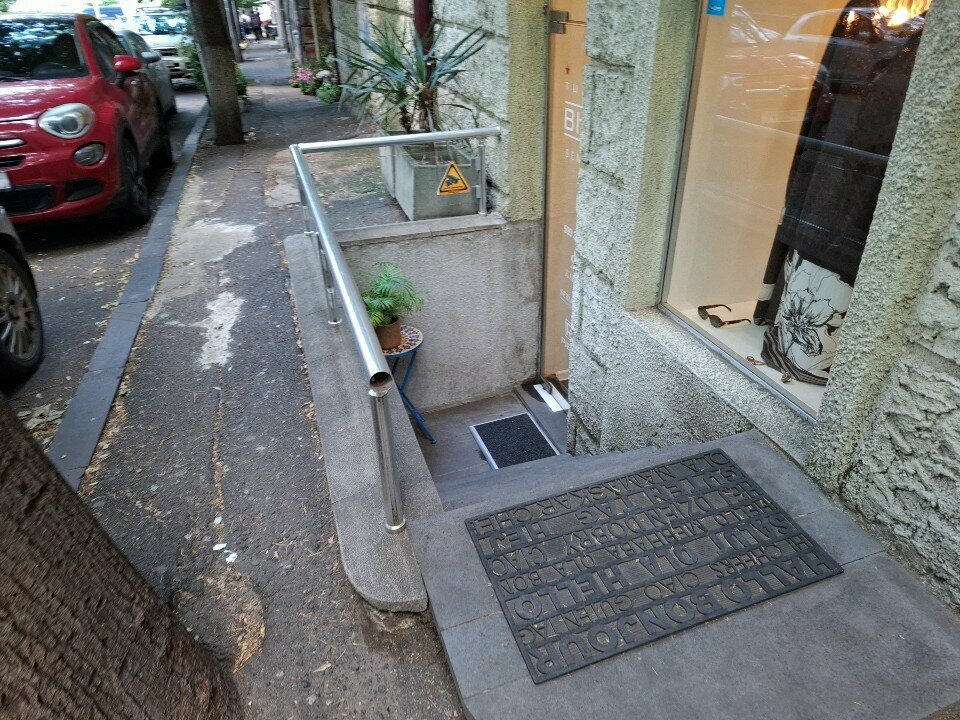 Clothing store Exclusive, Tbilisi, photo