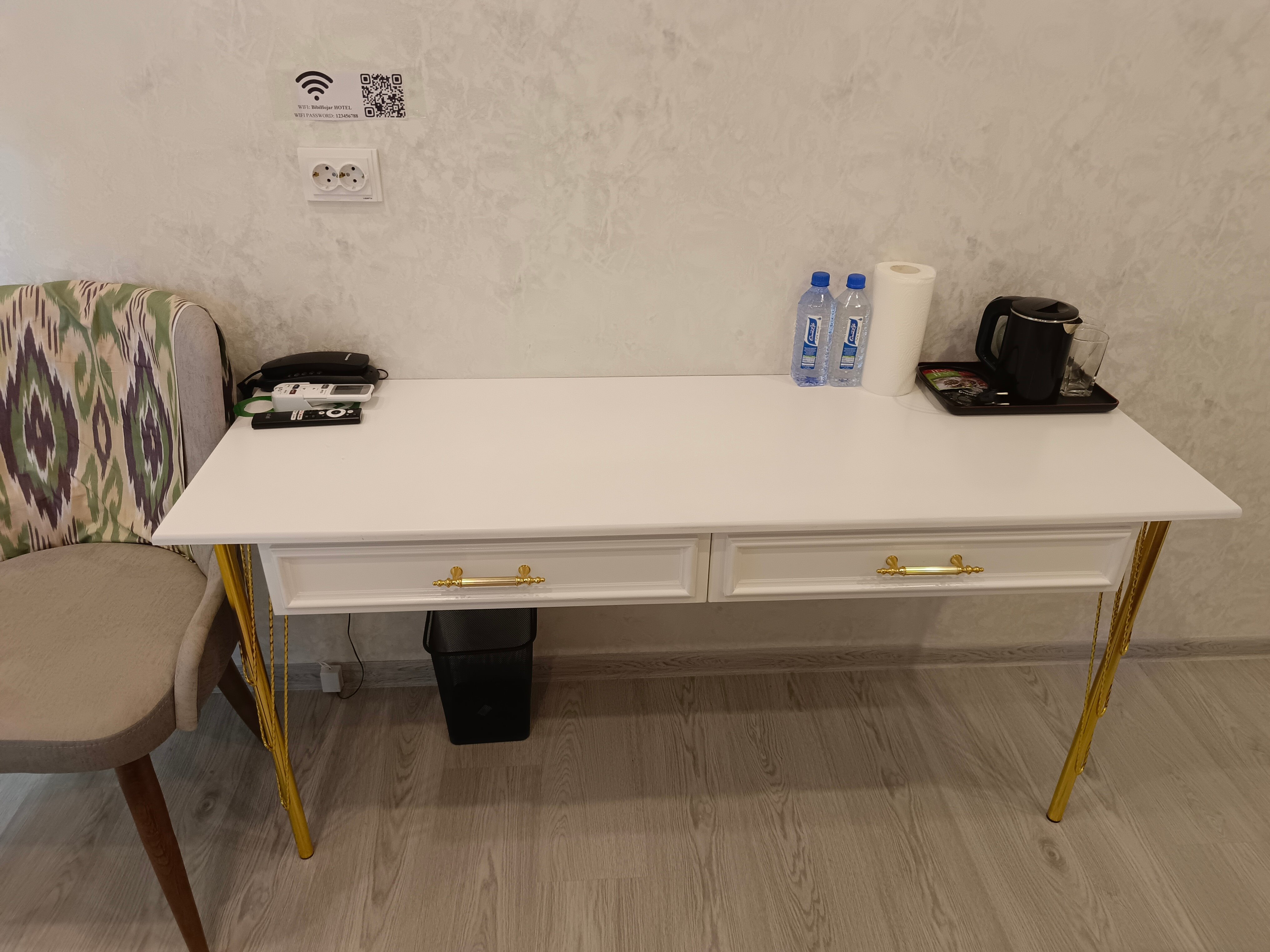 Фото Bibihojar Hotel