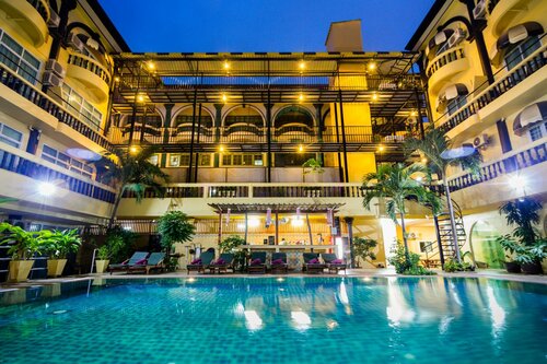 Гостиница Zing Resort and Spa в Паттайе