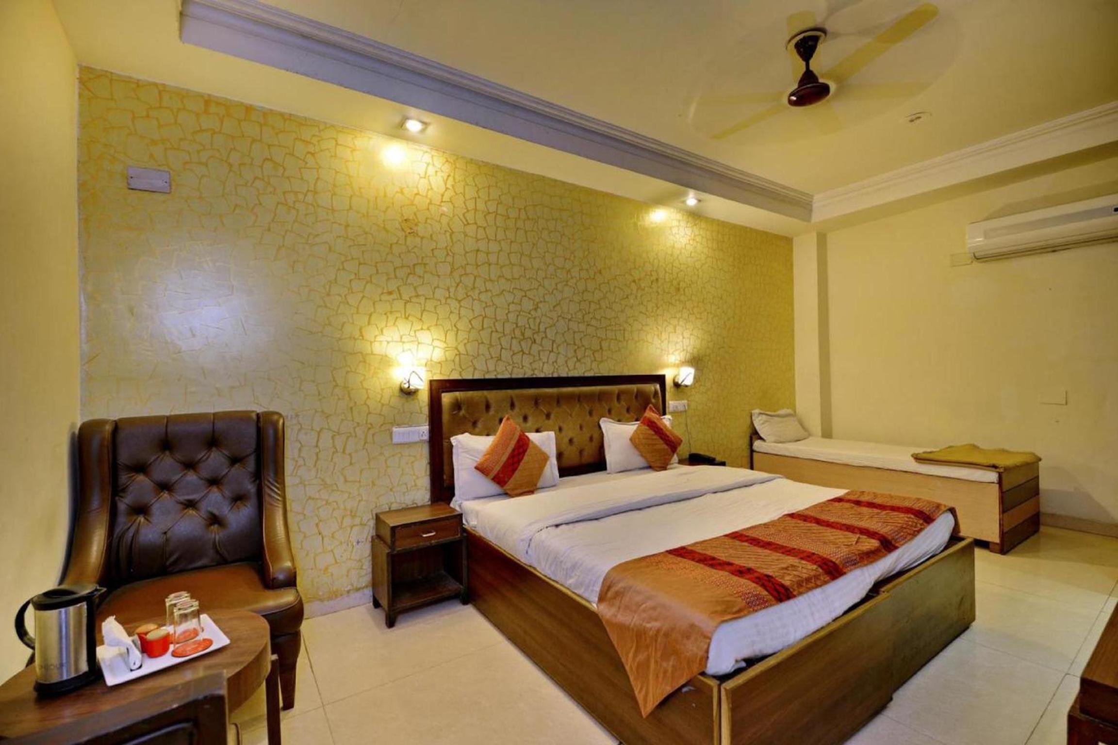 Фото Hotel Diamond inn