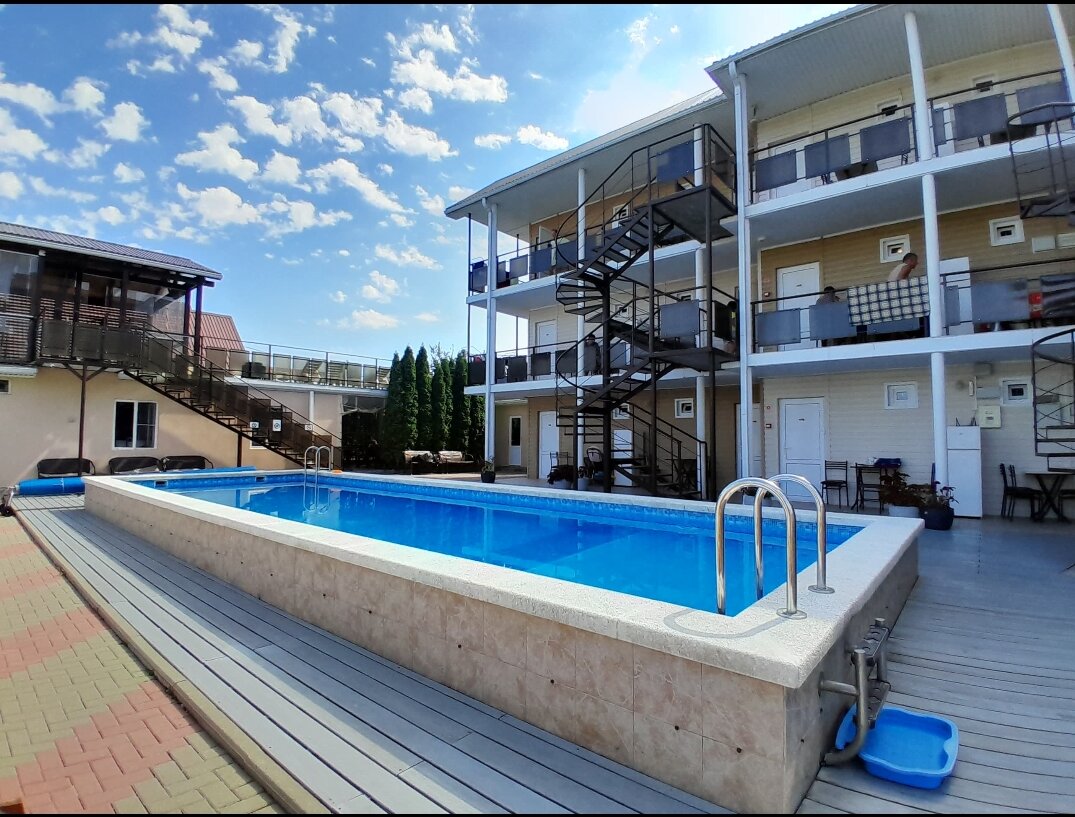 Фото отеля 1