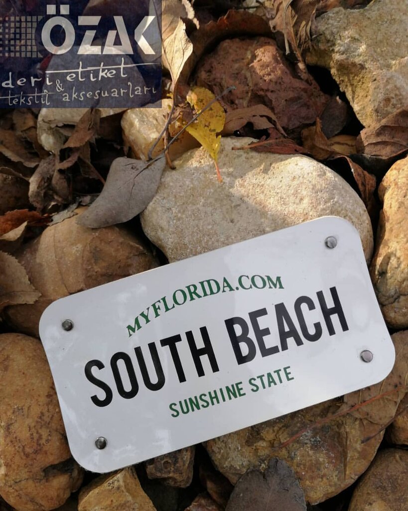 Labeling, bar coding Ozak, Istanbul, photo