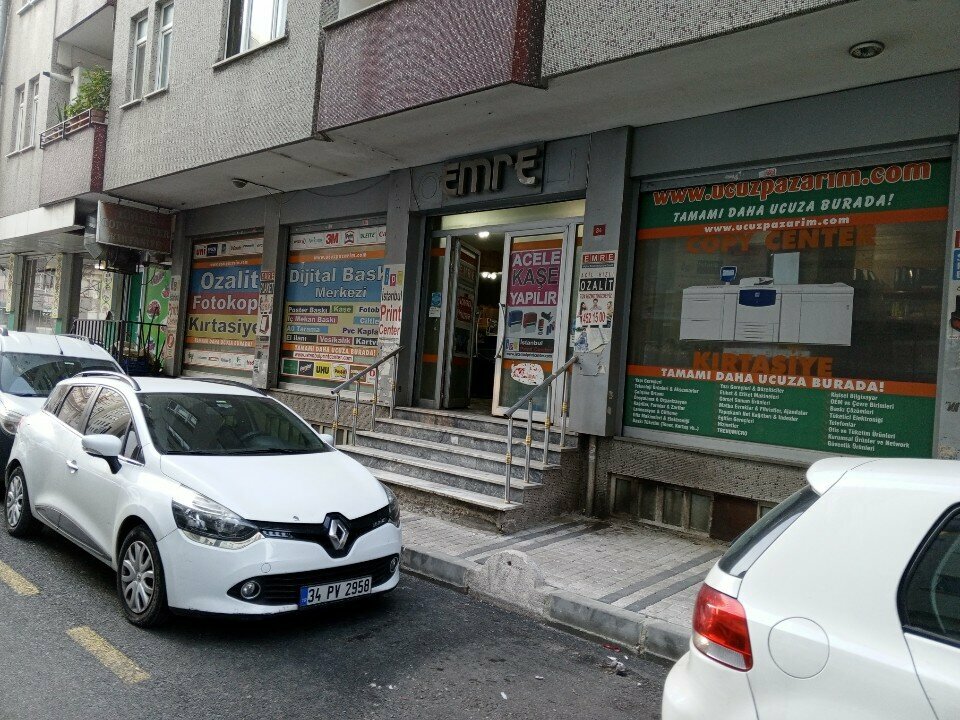 متجر أدوات مكتبية Emre Ozalit Dijital Baskı Fotokopi ، اسطنبول، صورة