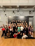 Black&White (Sovetov Street, 40) ، مدرسة لتعليم الرقص