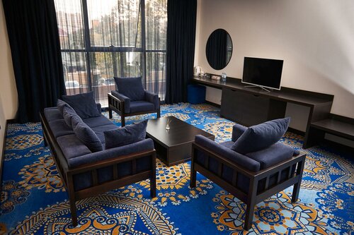 Внешний вид отеля Hollywood De Luxe в Краснодаре, фото 4