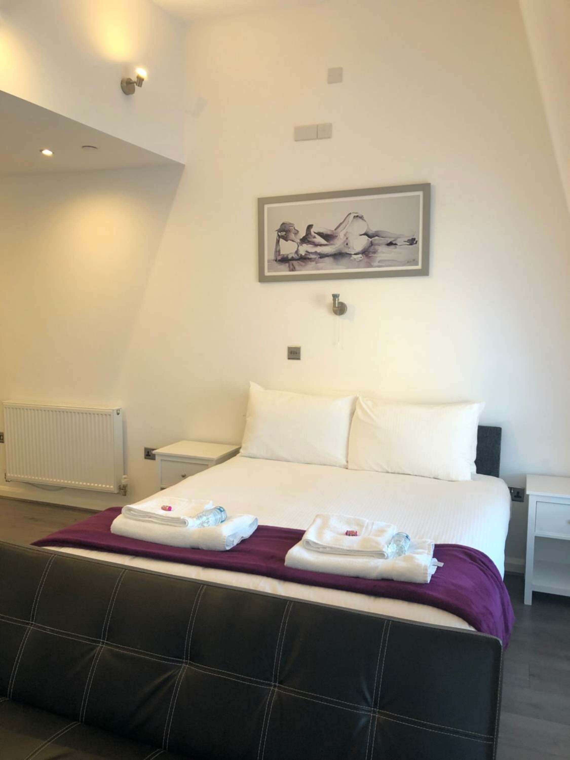 Фото Fox House, Studio Apartments