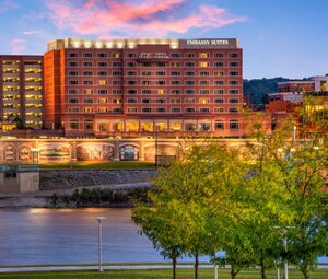 Гостиница Embassy Suites by Hilton Cincinnati RiverCenter