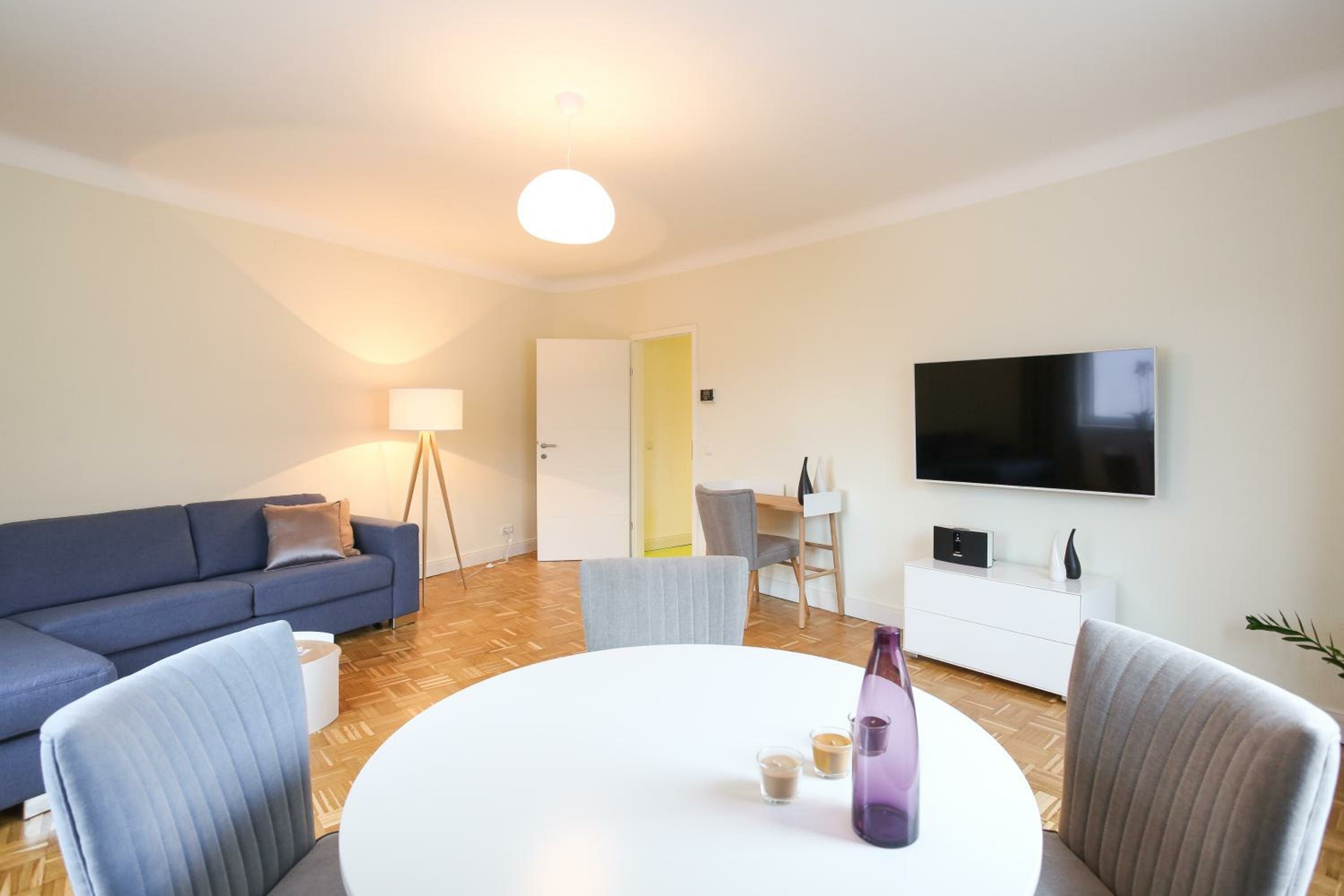 Фото Green Mango City Condo