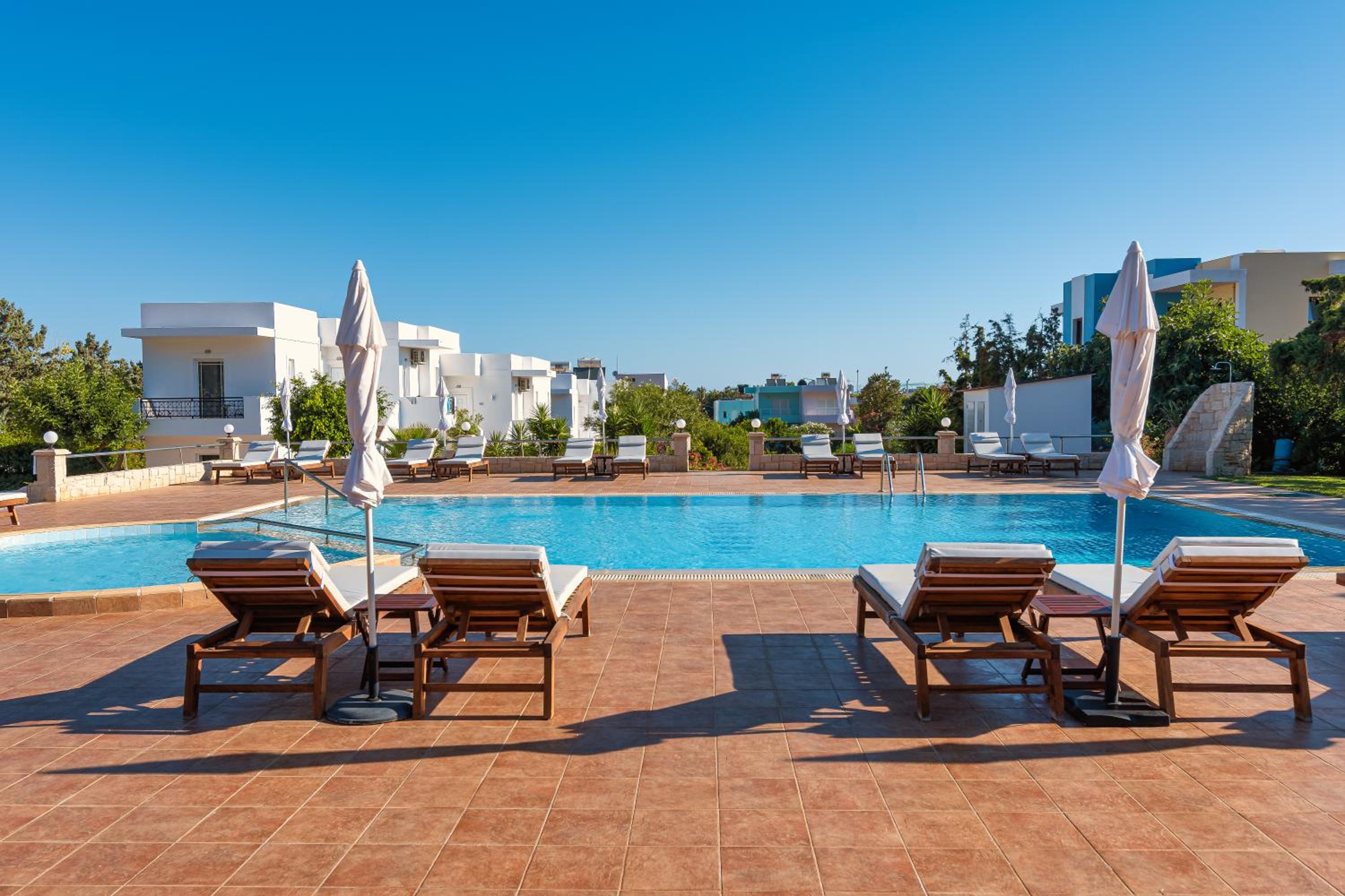 Фото W Suites by Estia