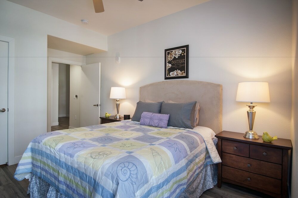 Фото Sunshine Suites at Hillcrest