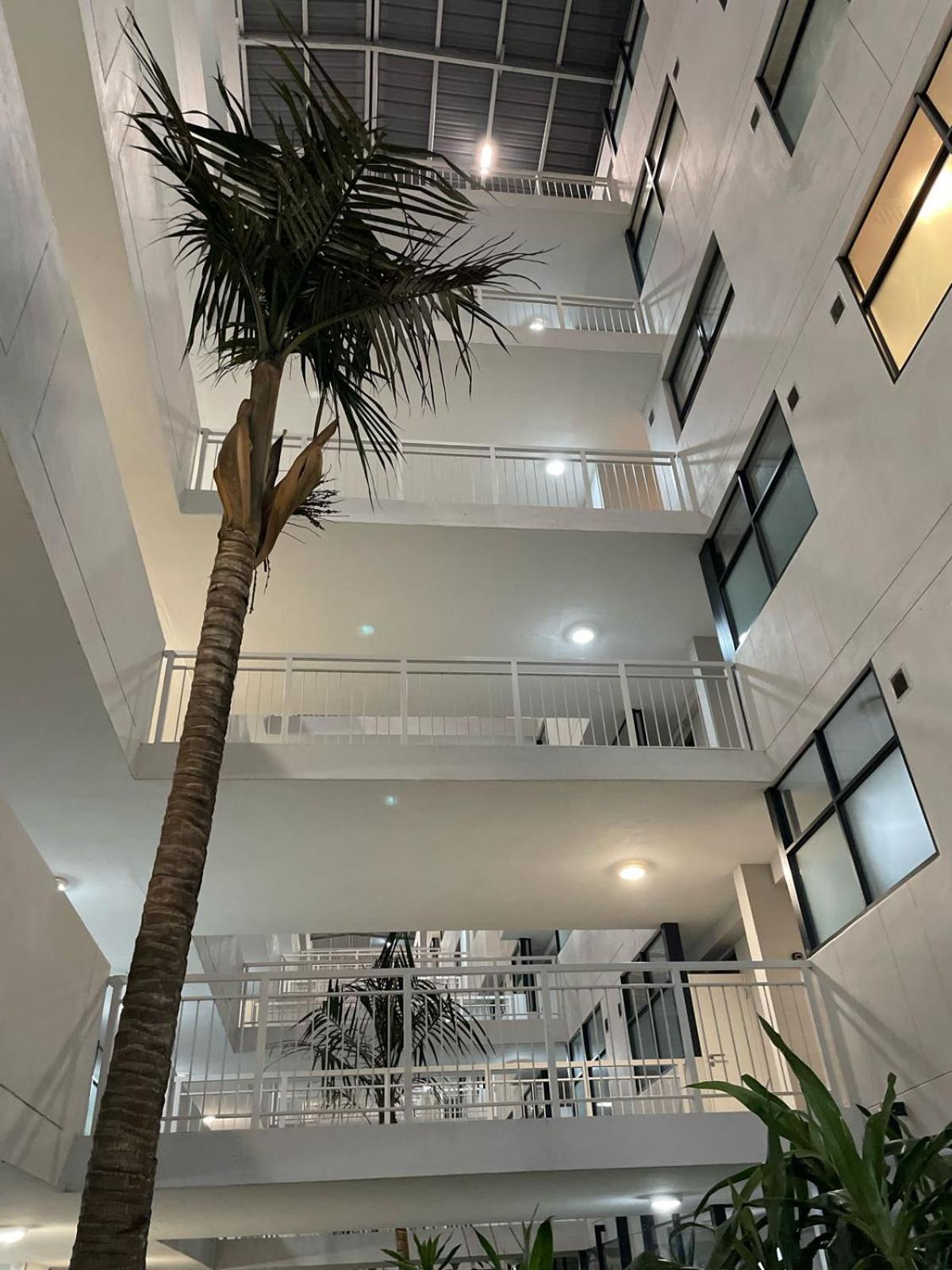 Фото The Residence at Urban Park